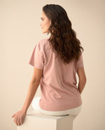 Camiseta con estampado brillante en frente para mujer - Rosa