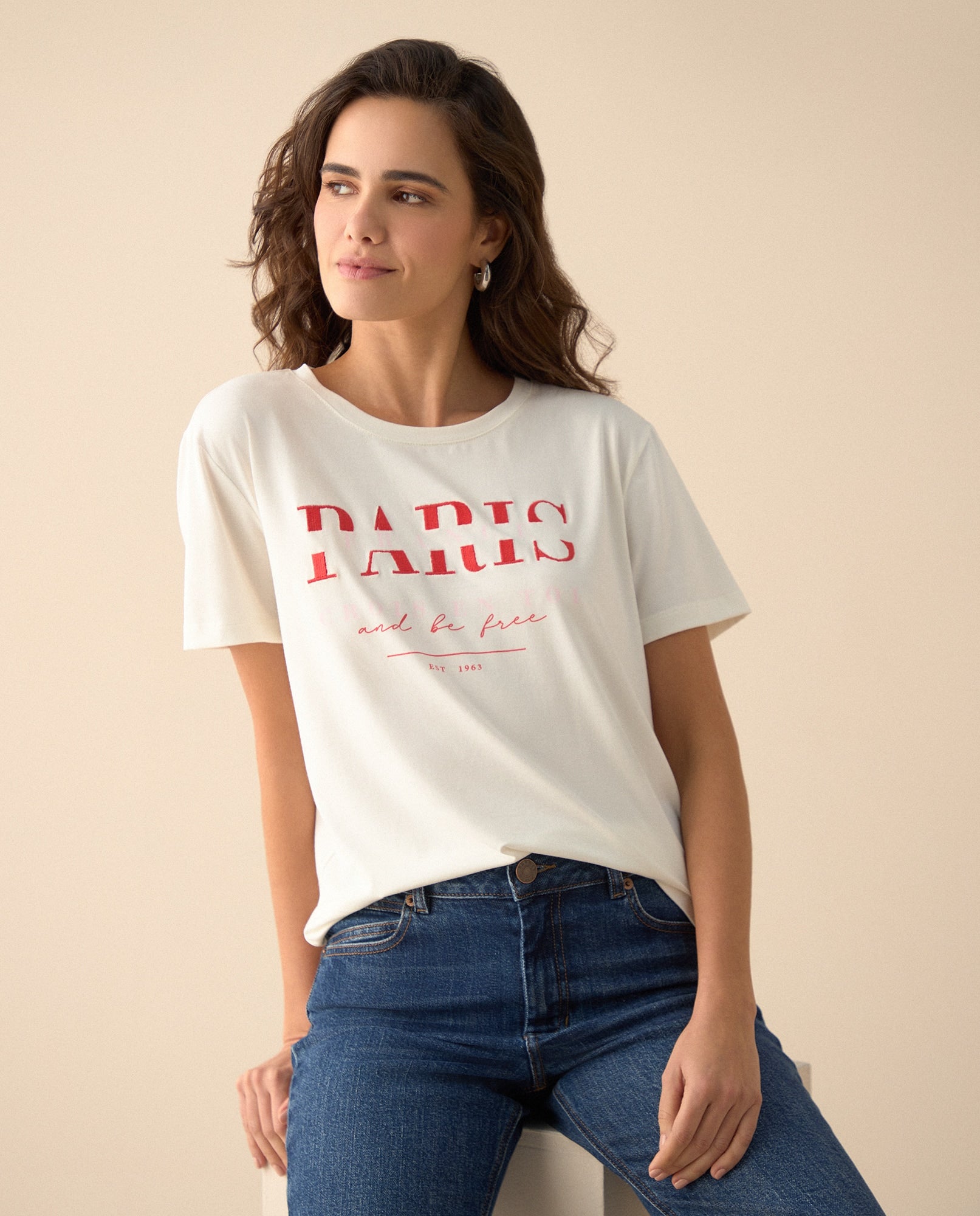 Camiseta con detalles bordados para mujer - Crudo 34_101G108_CRU110602_0
