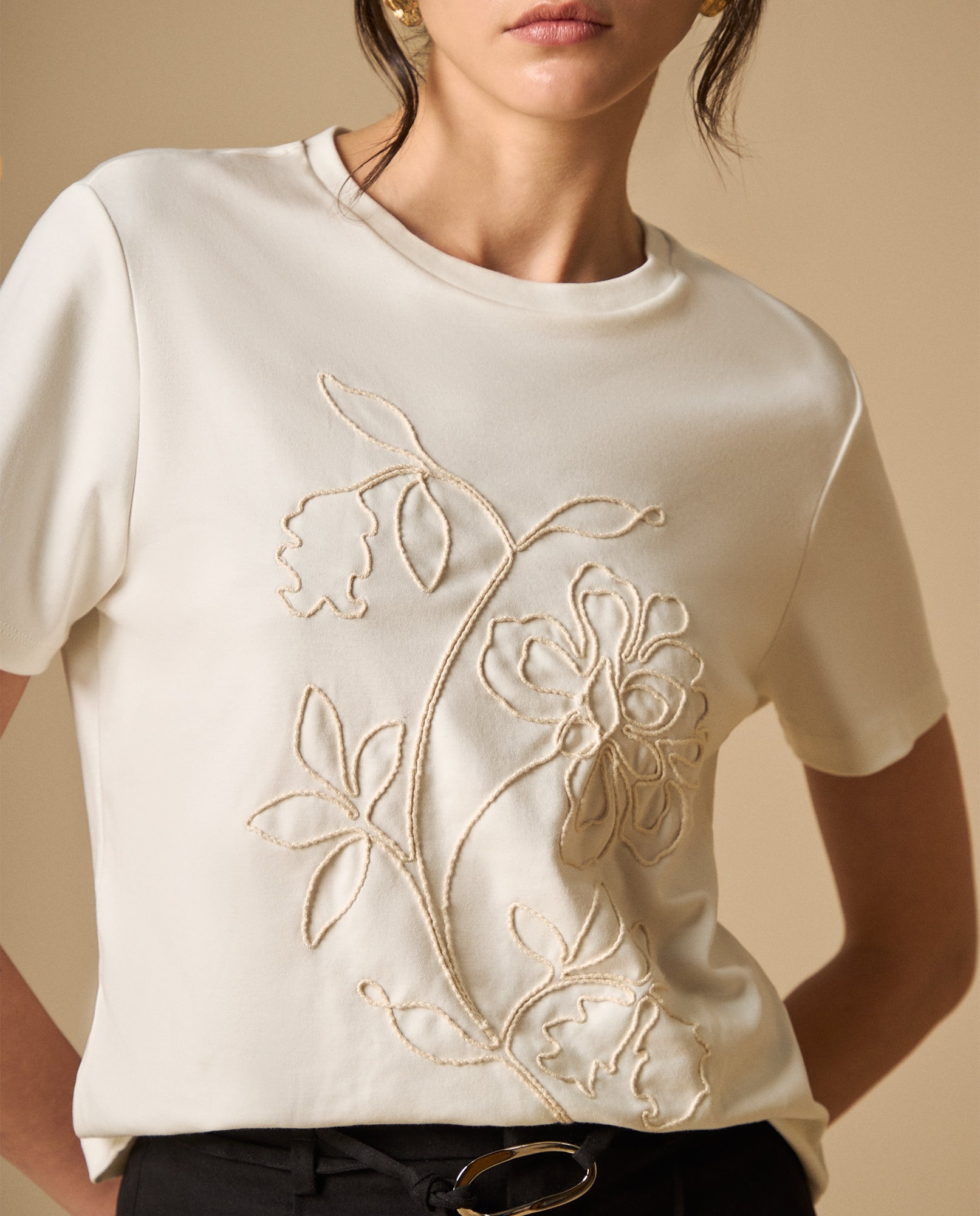 Camiseta manga corta con bordado decorativo - Blanco 34_101H002_BLA114202_3