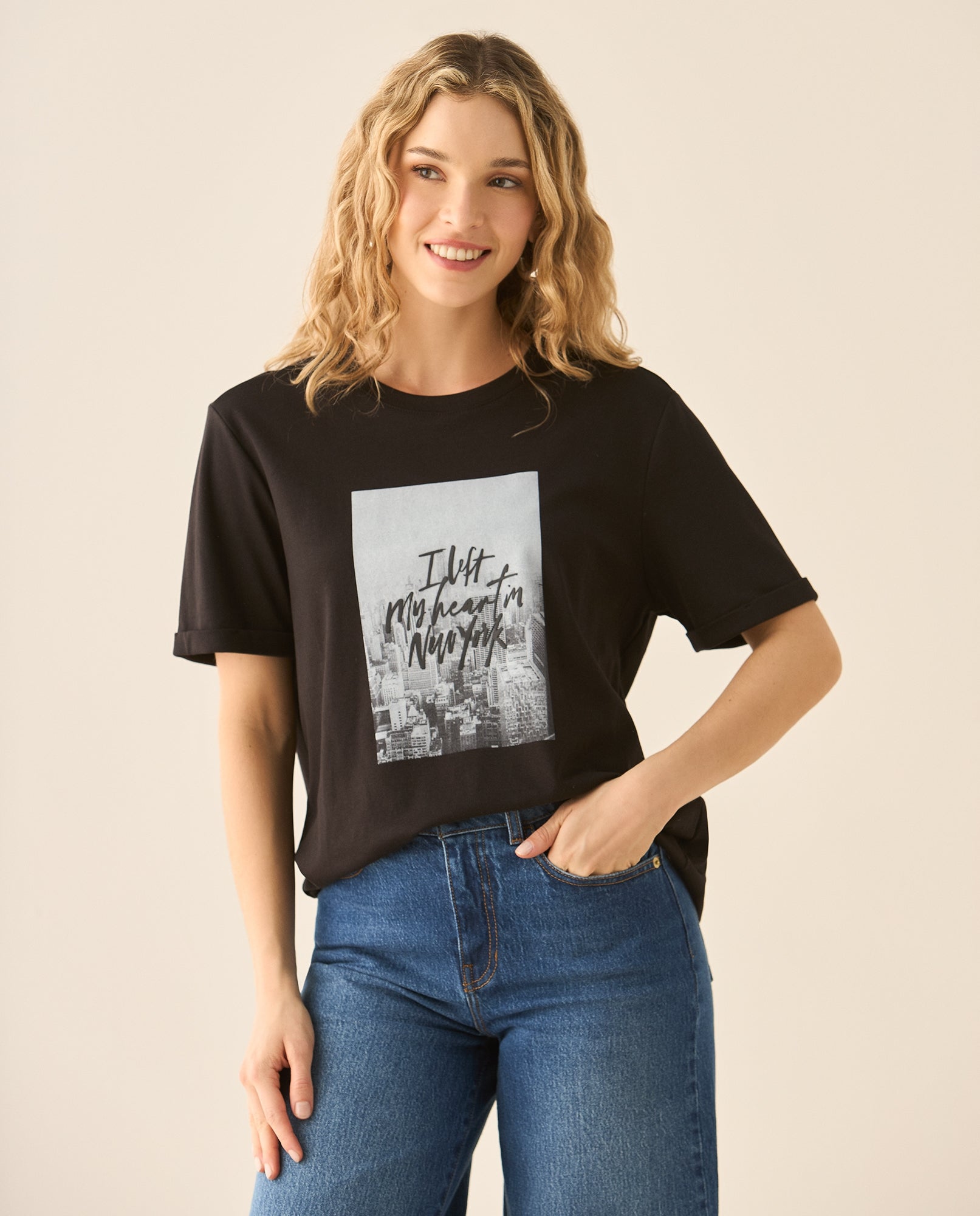 Camiseta manga corta con estampado al frente para mujer - Negro 34_103G004_NEG190303_0