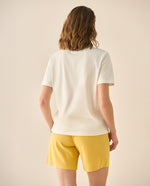 Camiseta tradicional con estampado al frente para mujer - Blanco