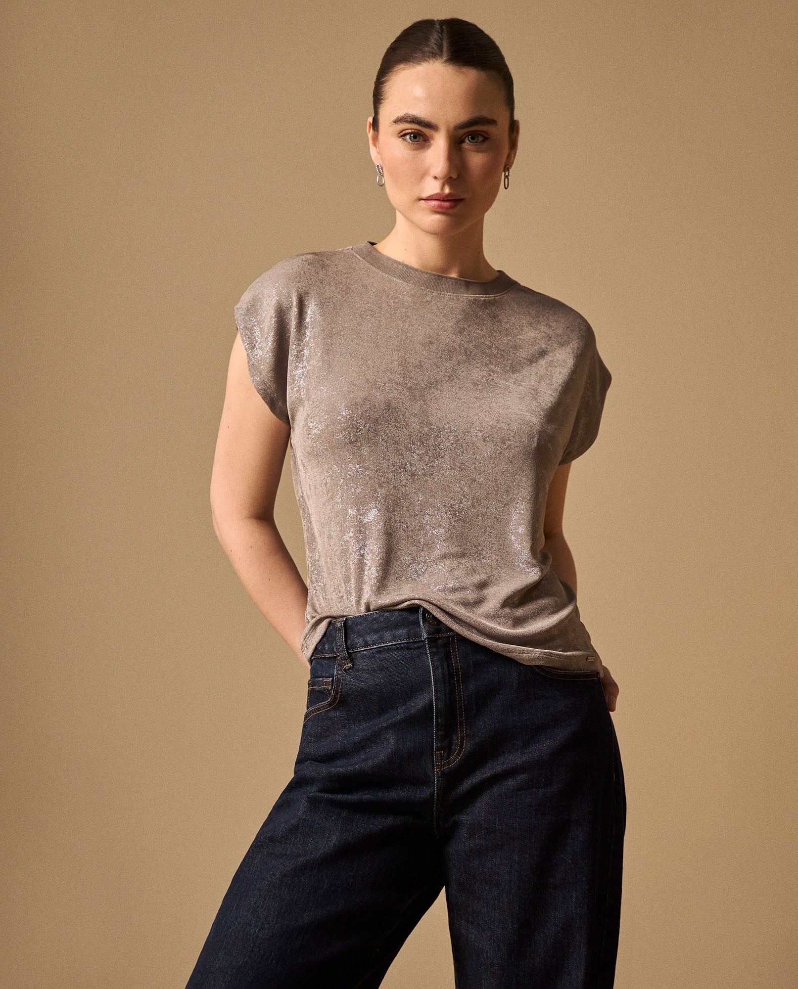 Camiseta Básica Oversized - Gris 34_109G003_GRI163802_3