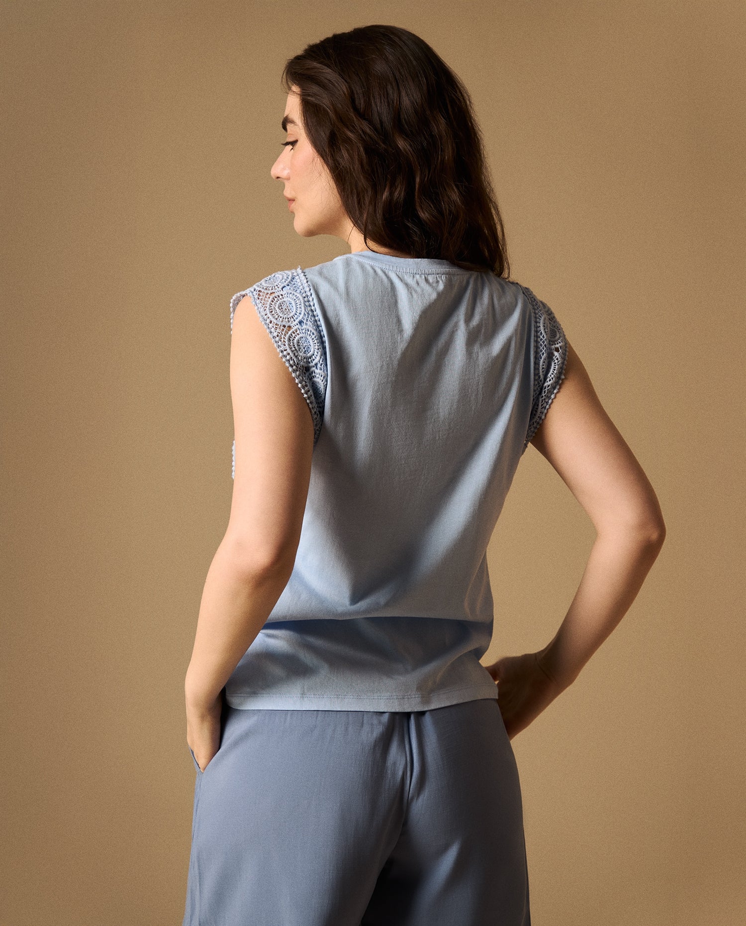 Camiseta con Detalles de Encaje - Azul