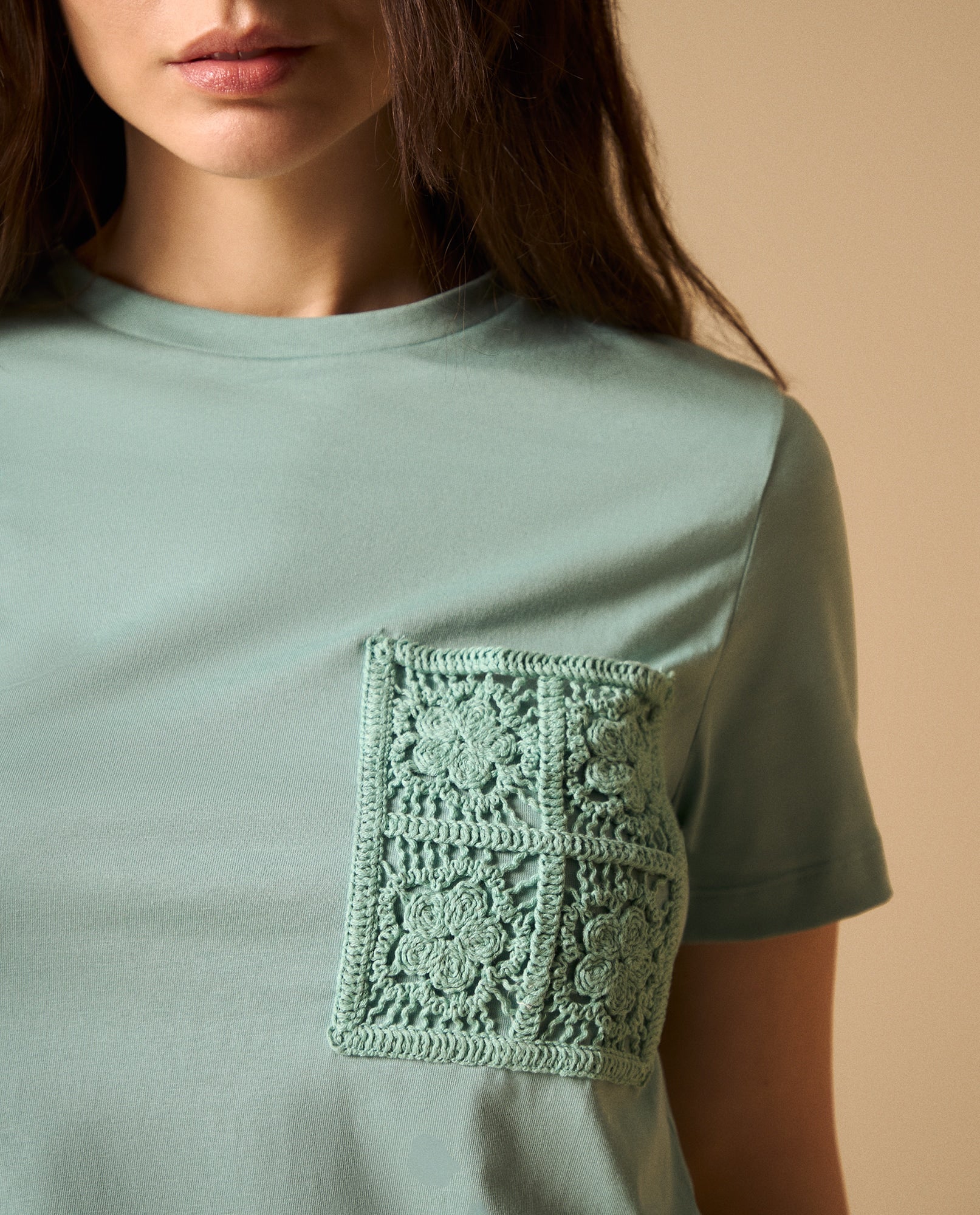 Camiseta con Bordado en Encaje - Verde 34_109G010_VER165815_4