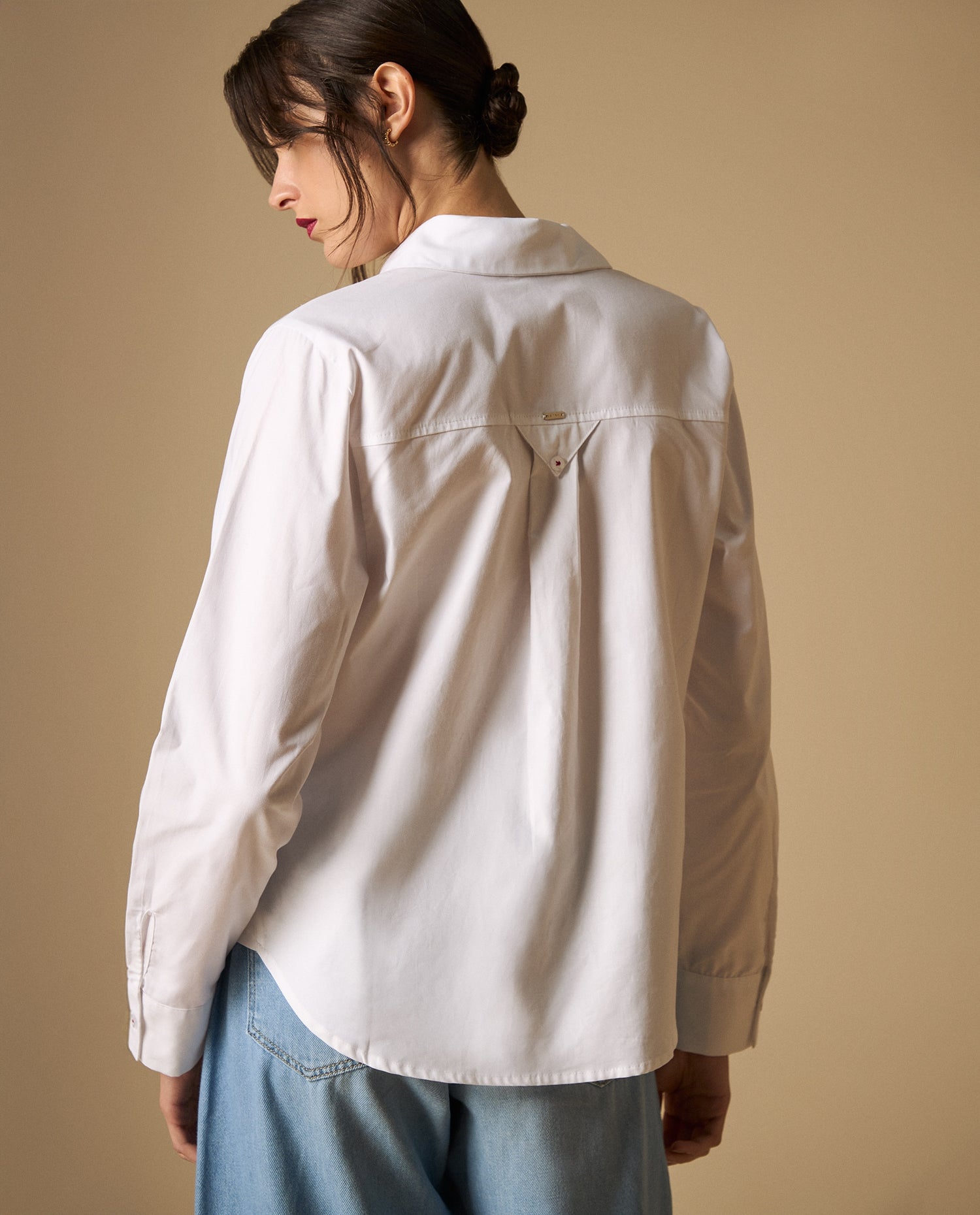 Camisa manga larga con bordado en pecho y puño - Blanco