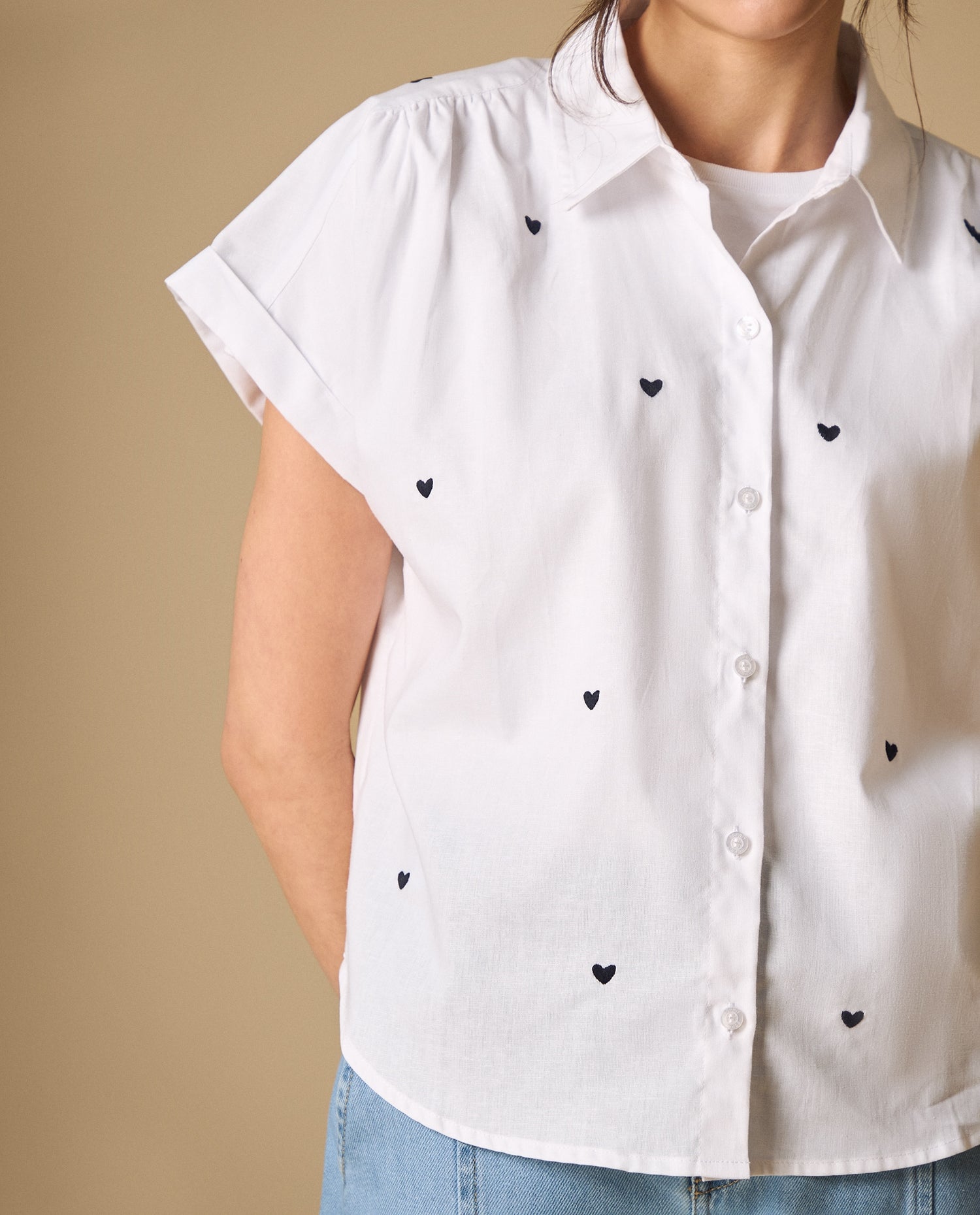 Camisa bordada manga sisa con cuello camisero - Blanco