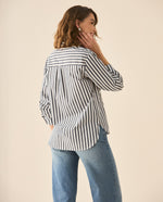 Camisa de rayas con bordado en el cuello para mujer - Negro
