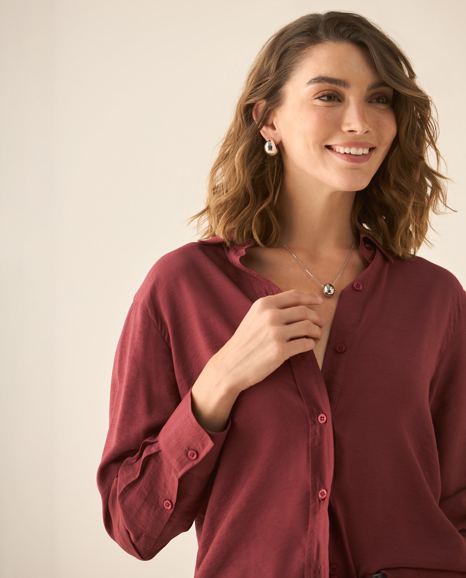 Camisa manga larga con ruedo curvo para mujer - Rojo 34_113G006_ROJ191531_3