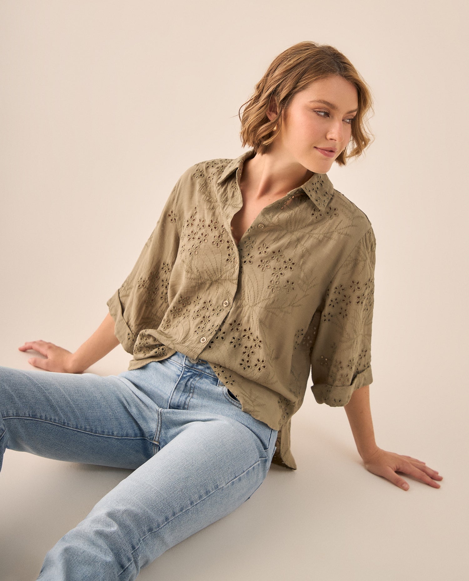 Camisa Verde con Bordados Calados Florales - Verde