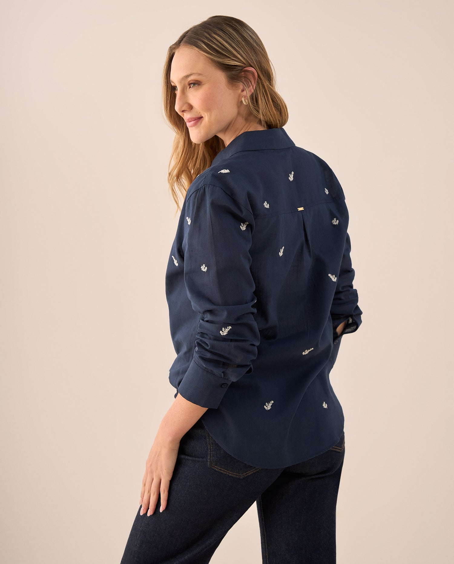 Camisa con Bordados Florales Azules - Azul