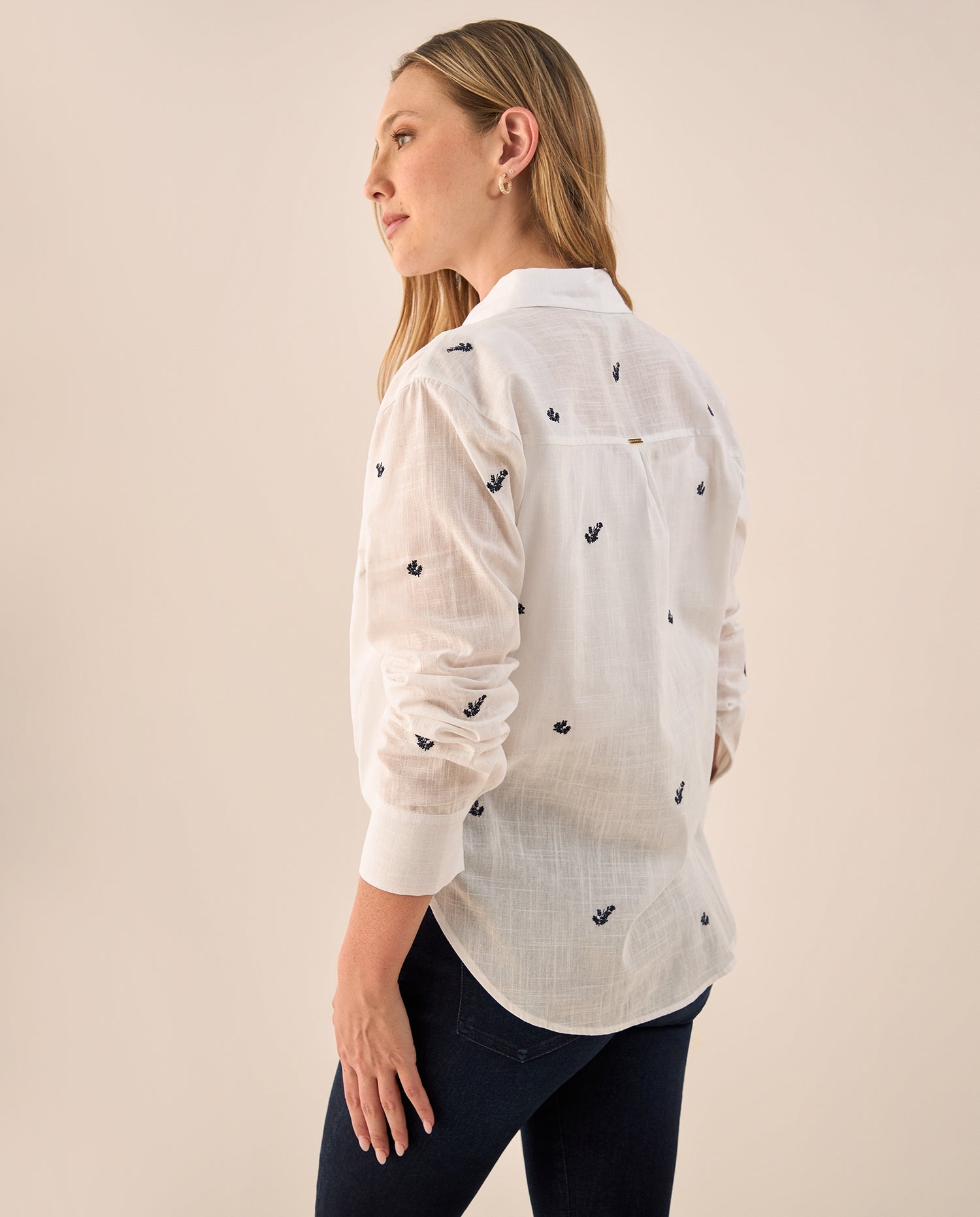 Camisa con Bordados Florales Azules - Blanco