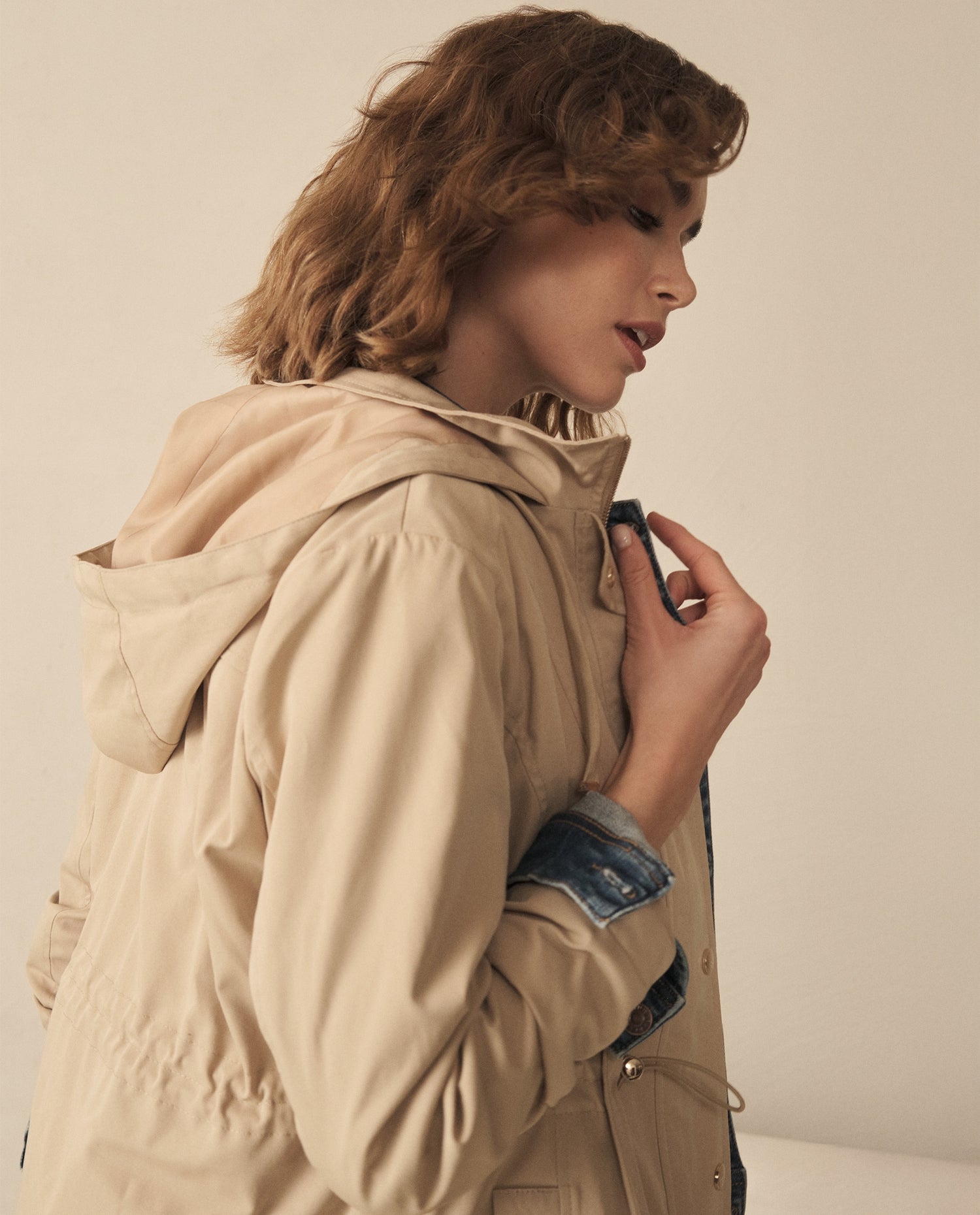 Chaqueta con capucha para mujer - Beige