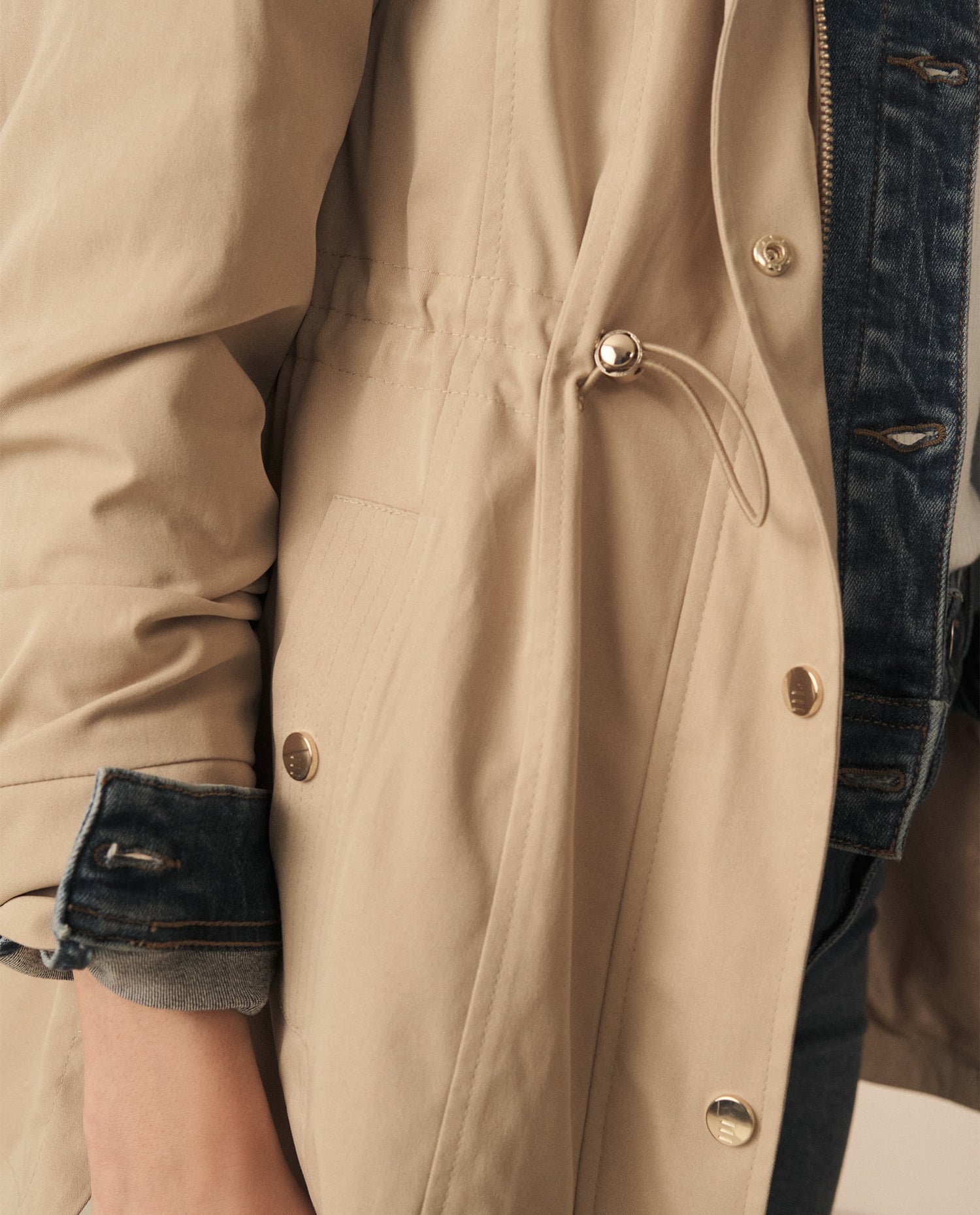 Chaqueta con capucha para mujer - Beige