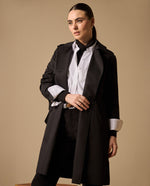 Trench Azul Bahía con Cinturón Ajustable - Negro