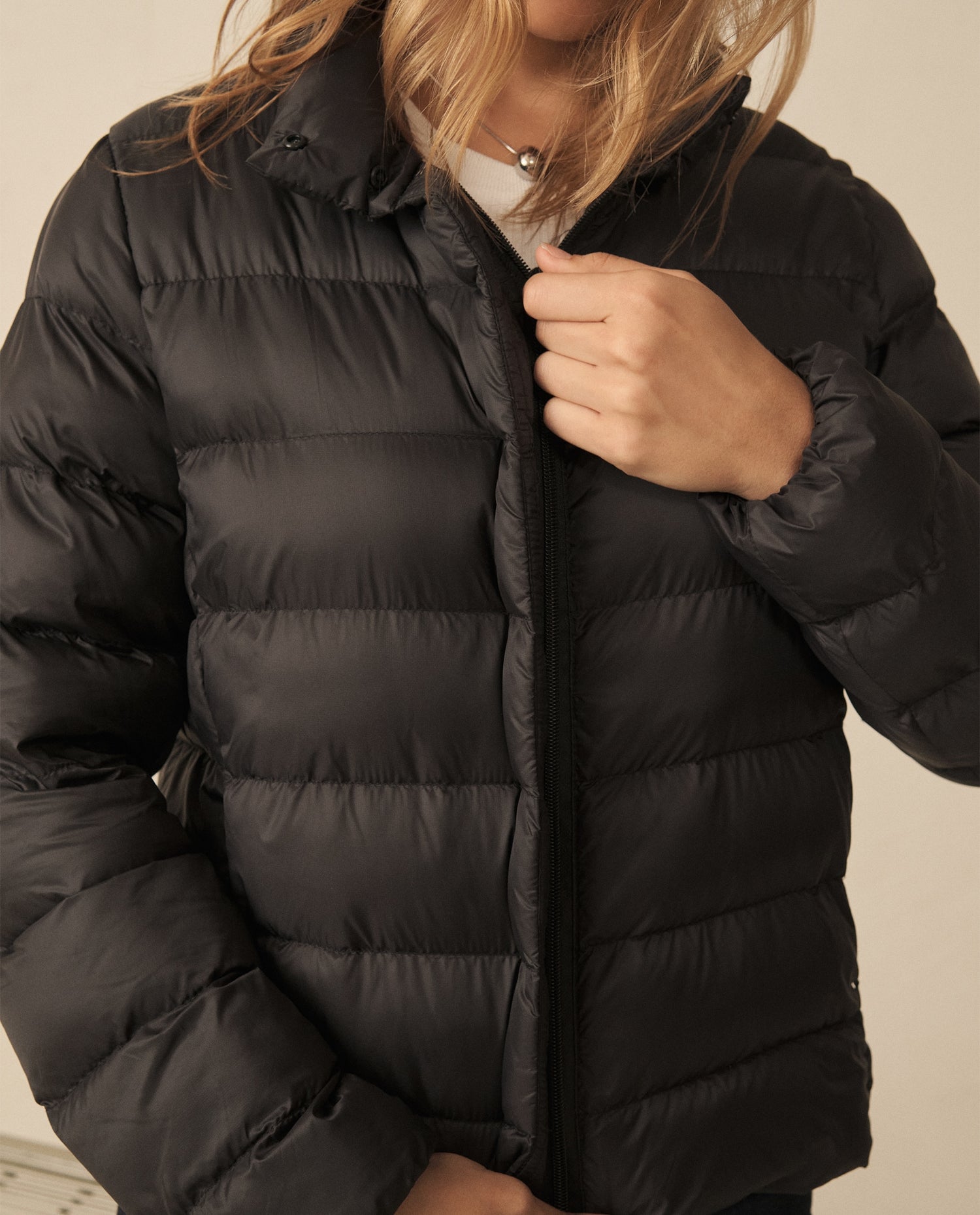 Chaqueta abullonada para mujer - Negro