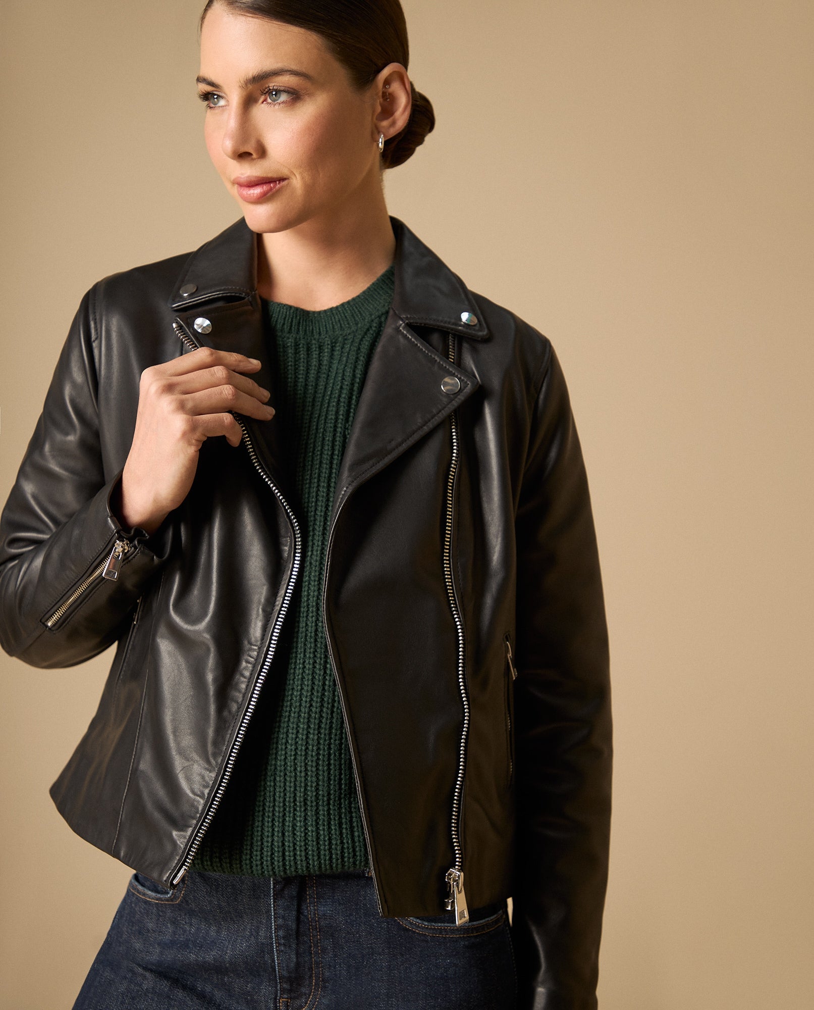 Chaqueta de cuero estilo biker con cierre diagonal - Negro 34_120G923_NEG193909_0