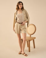 Chaqueta con ajuste de botones para mujer - Beige