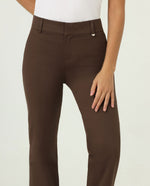 Pantalón Weekend pierna recta con ruedo doblado - Café