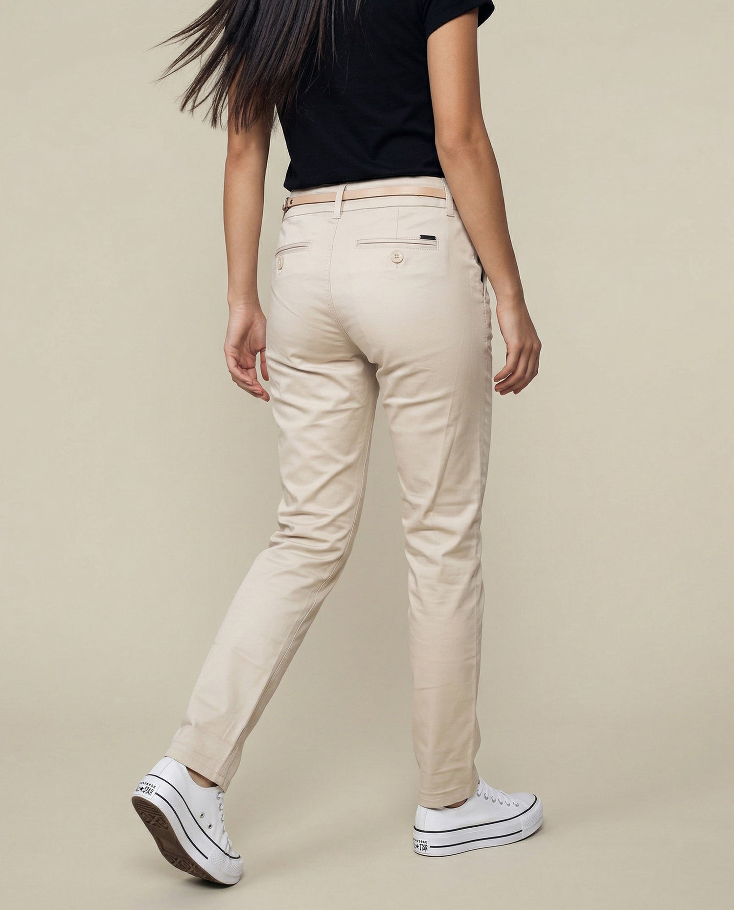 Pantalón tubo weekend corte estilizado - Beige