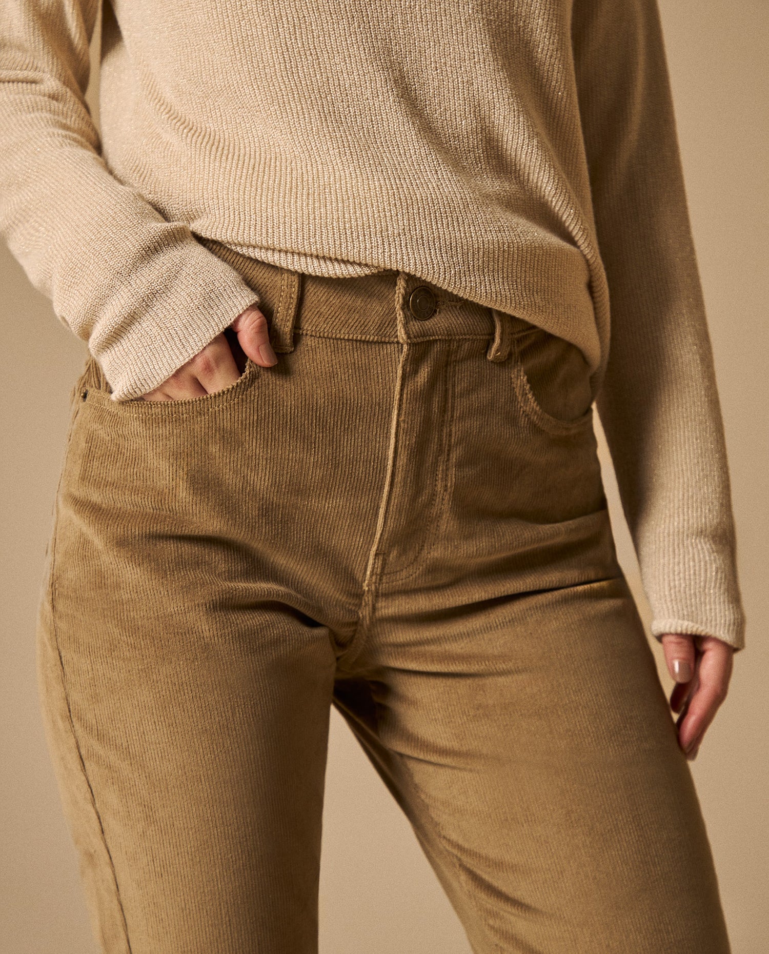 Pantalón Pana Boot Cut - Beige