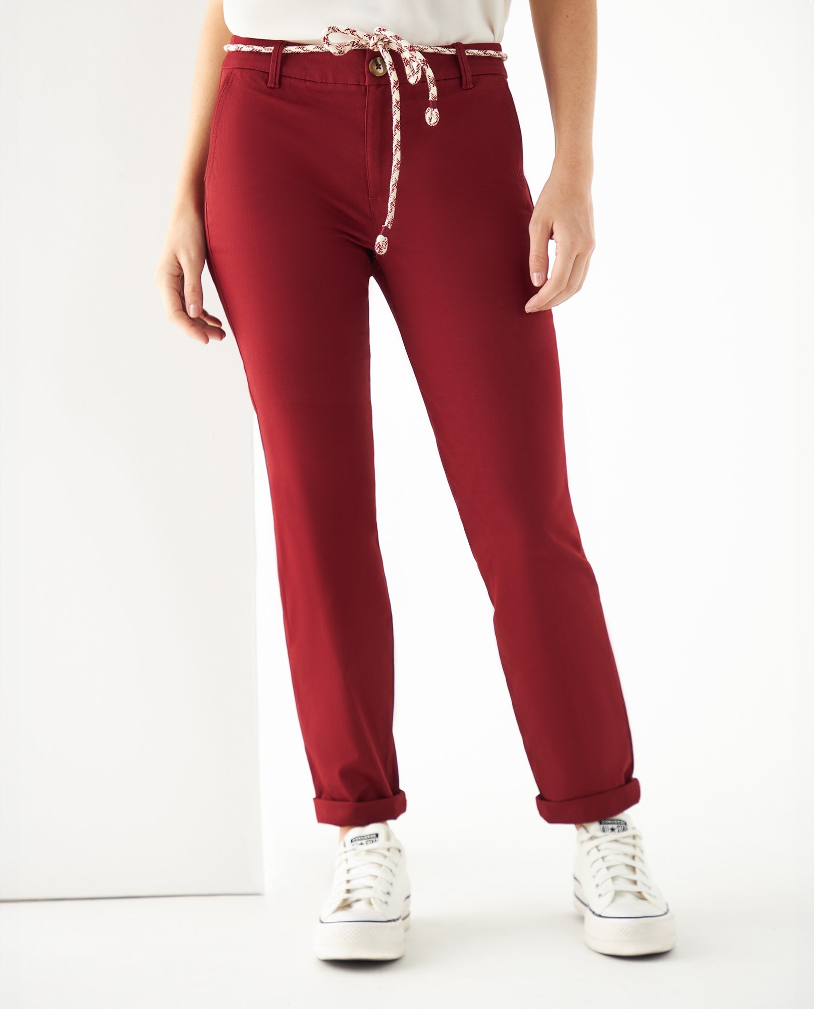 Pantalón con cinturón decorativo para mujer - Rojo 34_131F010_ROJ191930_3