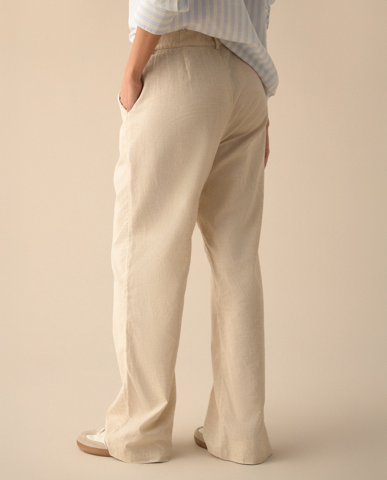 Pantalón de tela fluida para mujer - Crudo 34_131G000_CRU141106_4