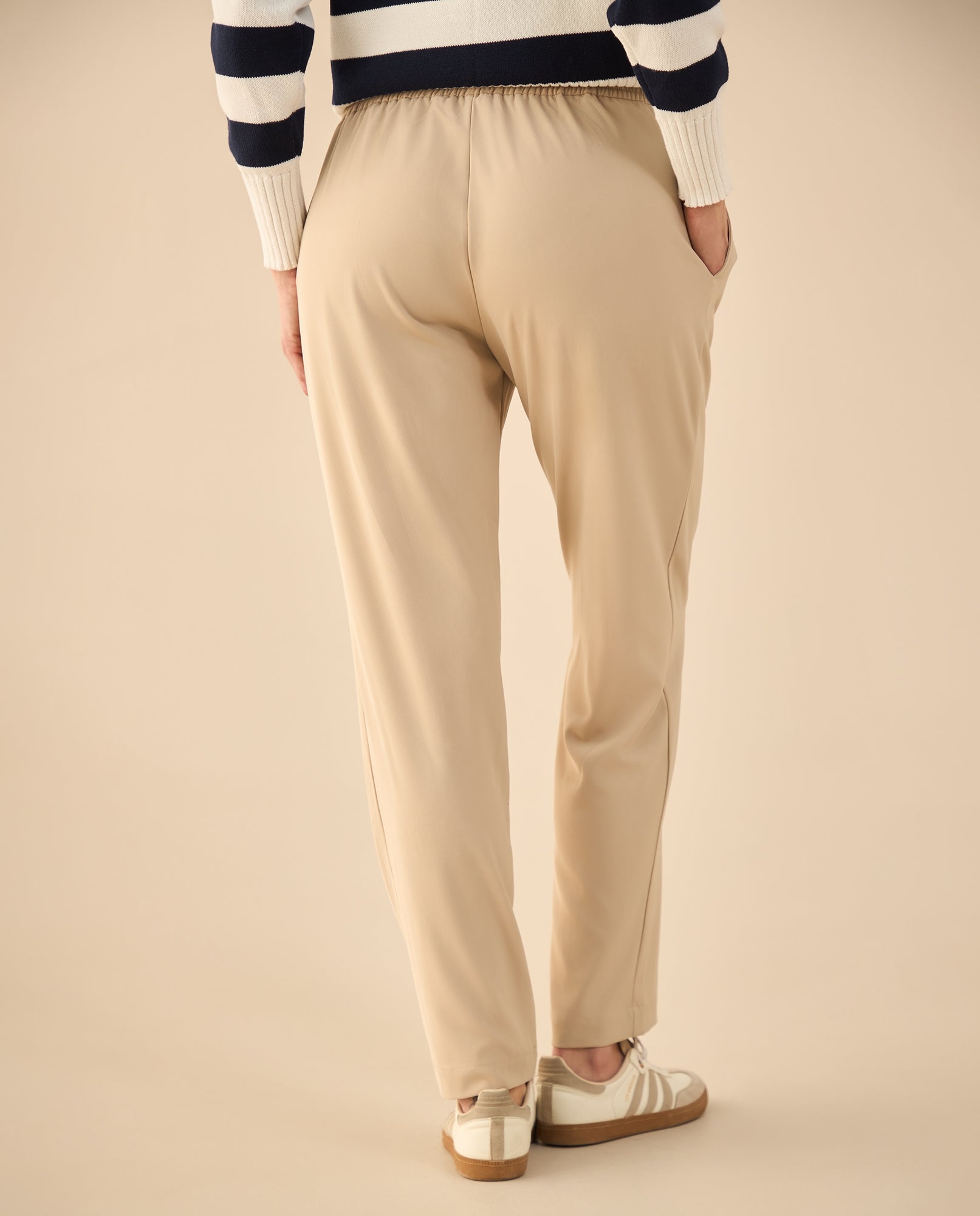 Pantalón con cordón ajustable en frente para mujer - Beige 34_132G000_BEI141014_4
