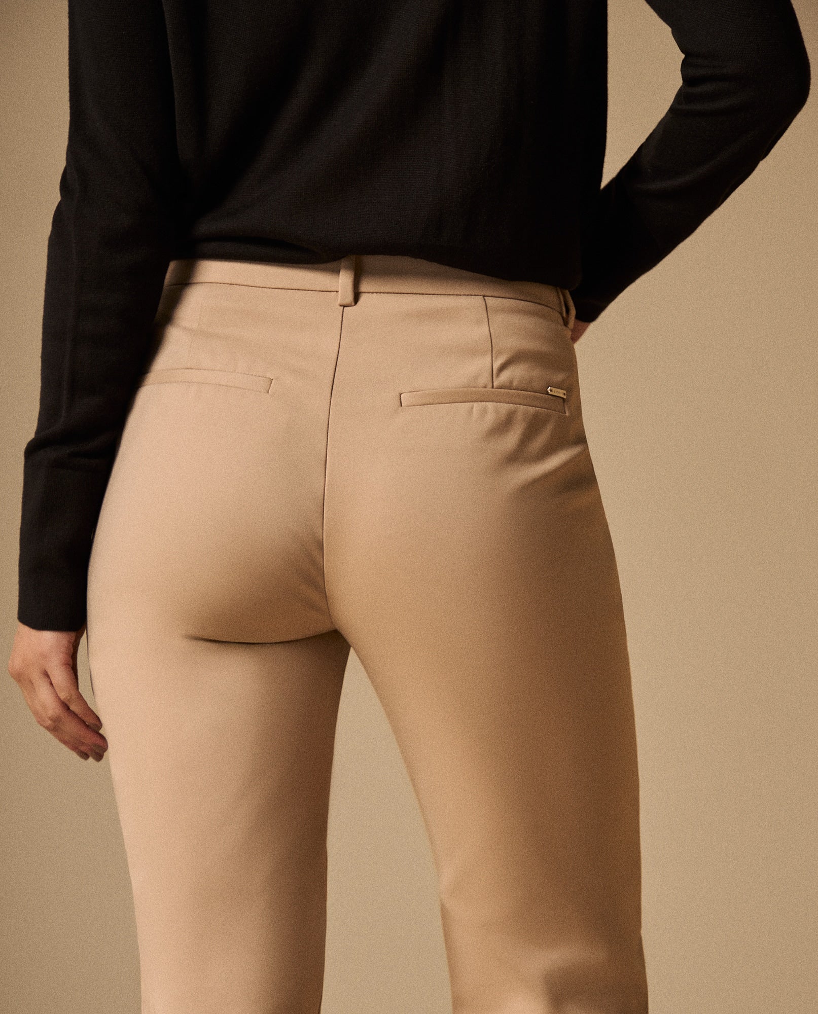 Pantalón Beige con Costuras Contrastantes - Beige 34_139G700_BEI161105_6
