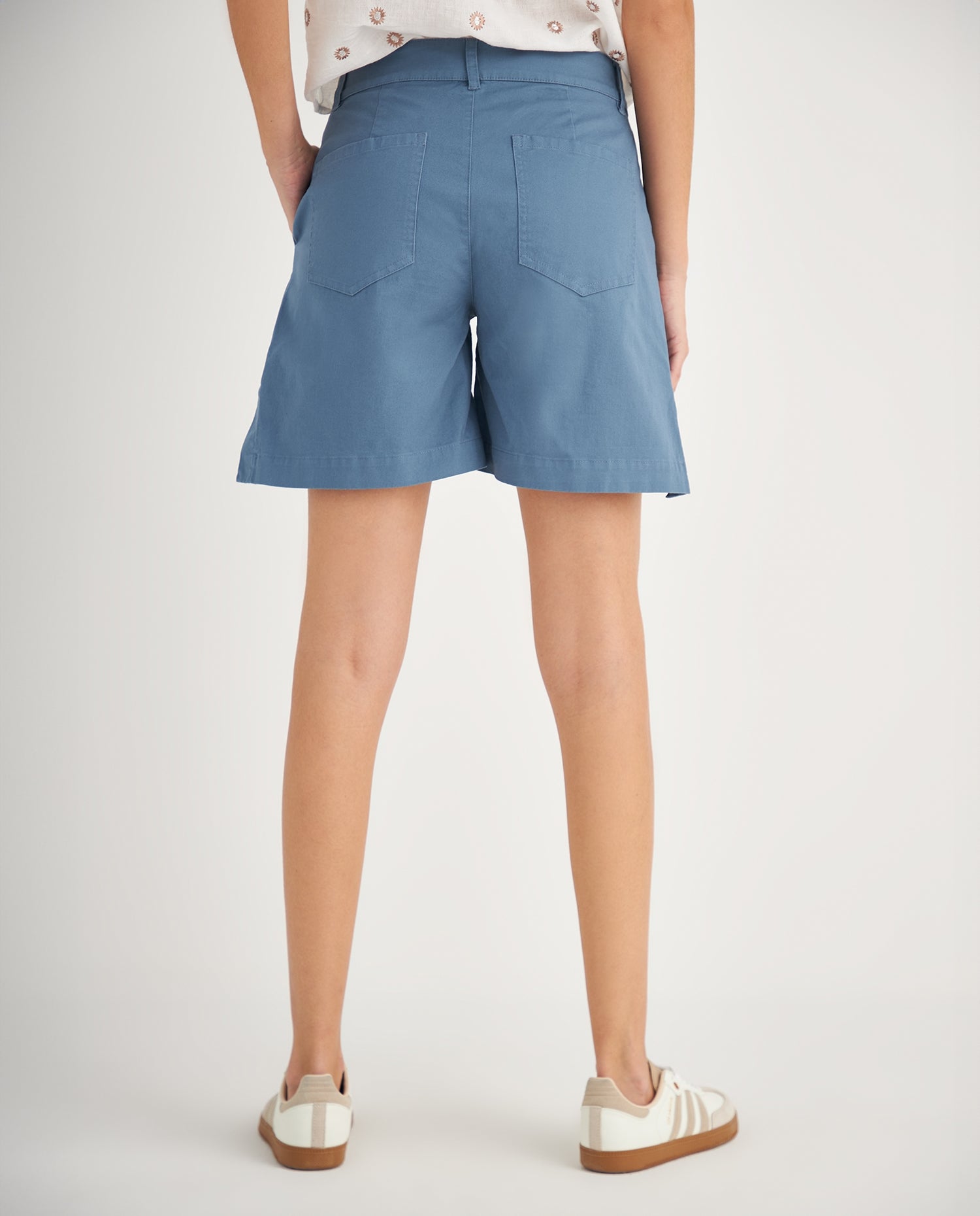 Bermuda con detalles cruzados para mujer - Azul