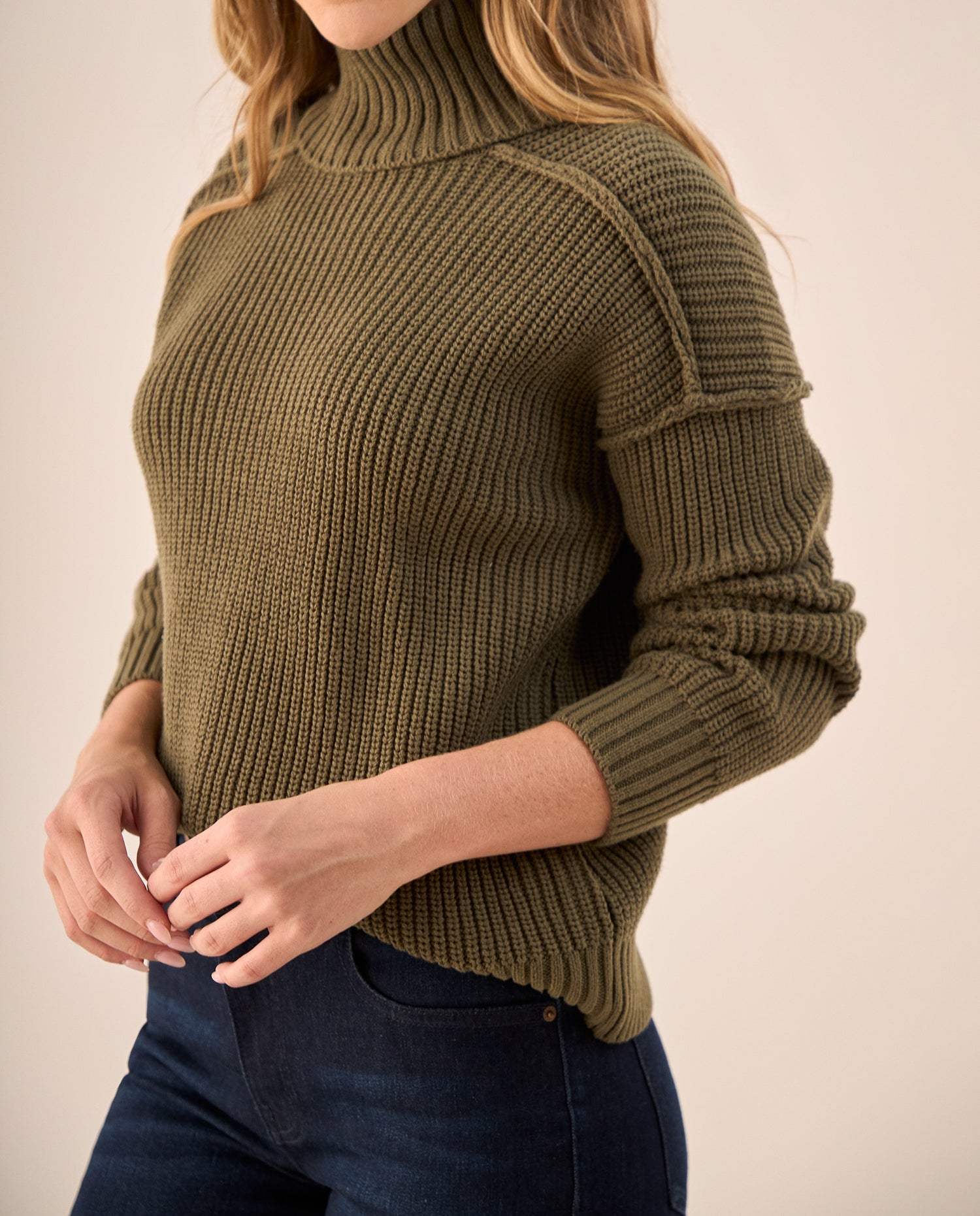 Suéter Cuello Tortuga Verde Texturizado - Verde