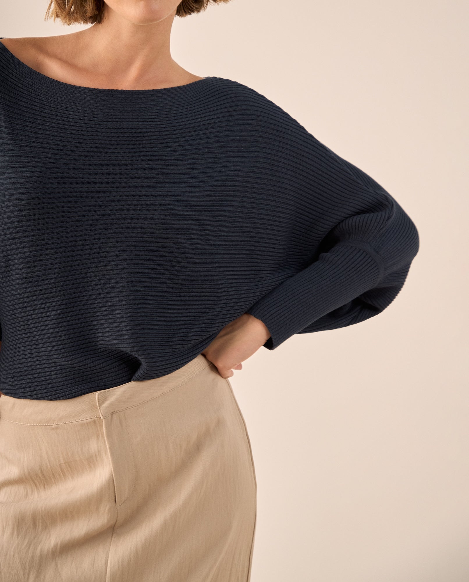 Suéter Tejido Acanalado Off-Shoulder - Azul 34_169G923_AZU194031_3