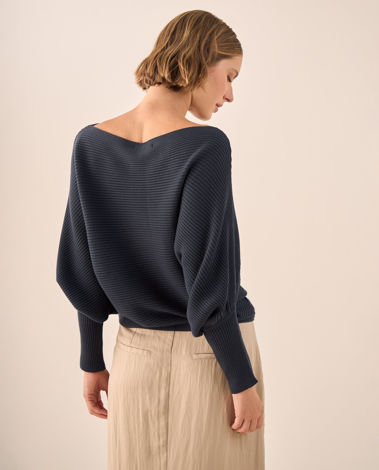 Suéter Tejido Acanalado Off-Shoulder - Azul 34_169G923_AZU194031_5