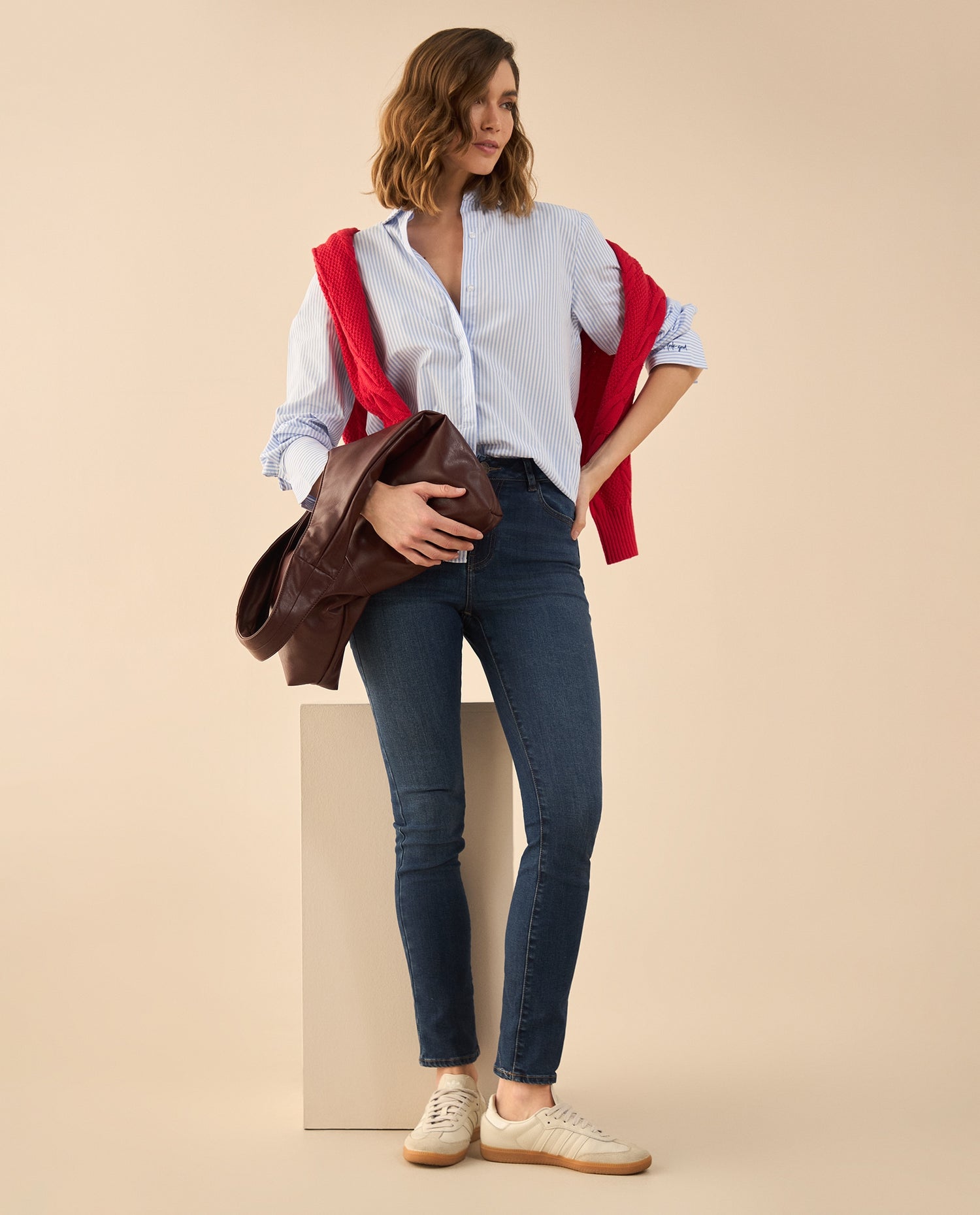 Jean slim tono oscuro para mujer - Azul