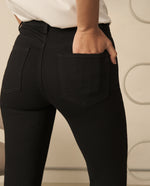 Jean Boot Cut en black denim para mujer - Negro