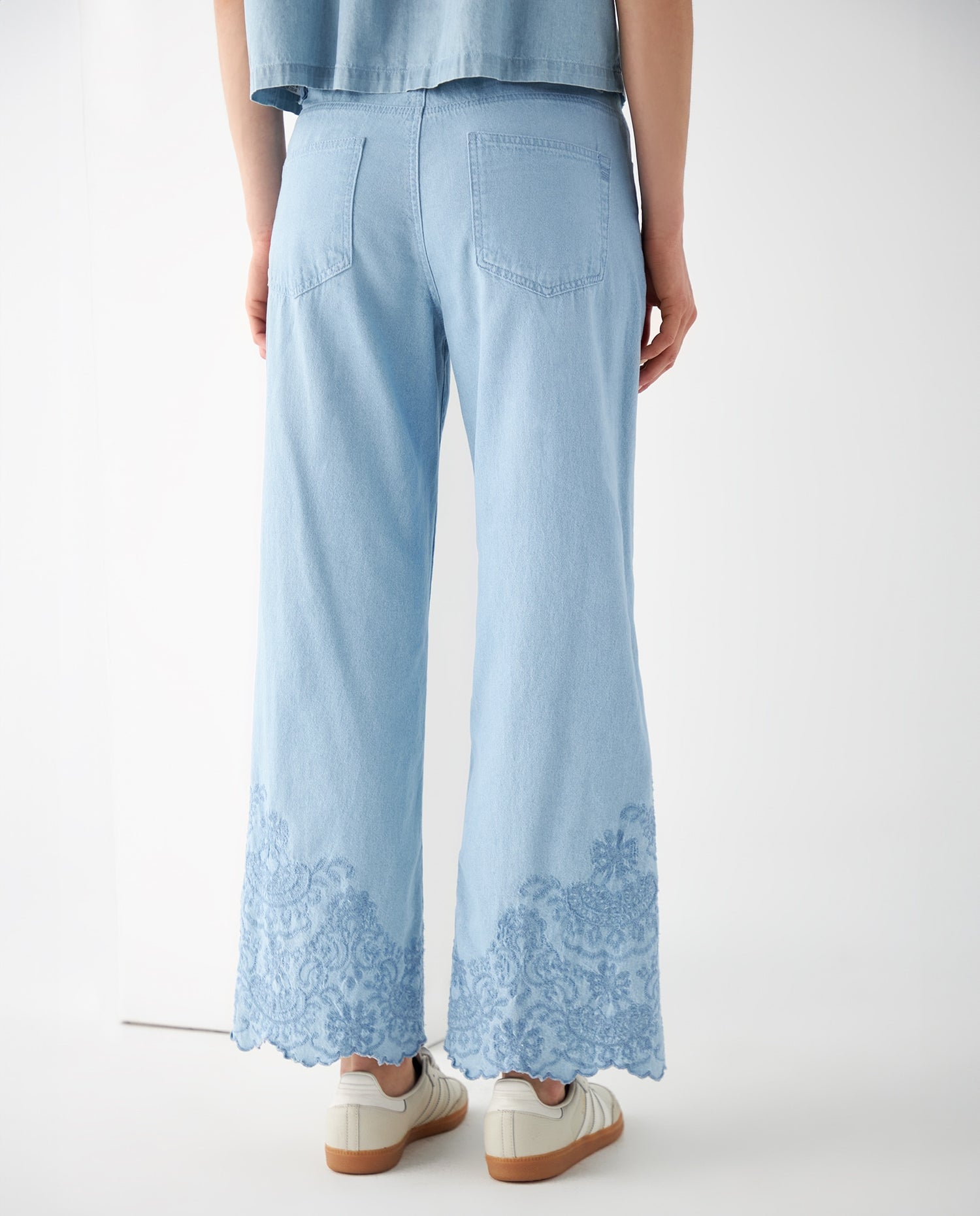 Jean con diseño de flores para mujer - Azul
