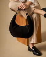 Bolso negro en suede - Negro
