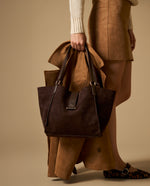 Bolso tote con acabado gamuza y asas ajustables - Café