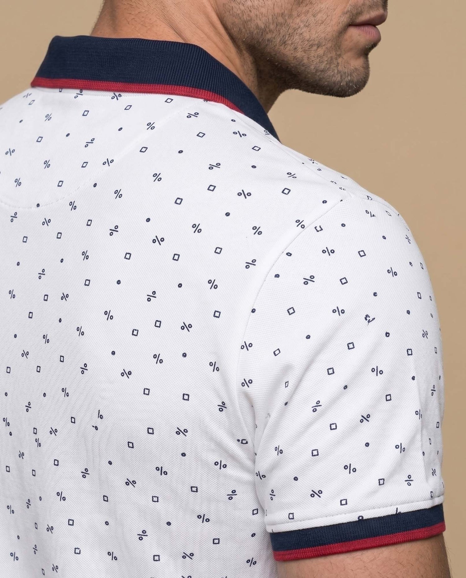 Polo estampado geométrico ajustado - Blanco