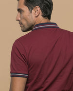 Polo azul bordado ajuste regular - Rojo