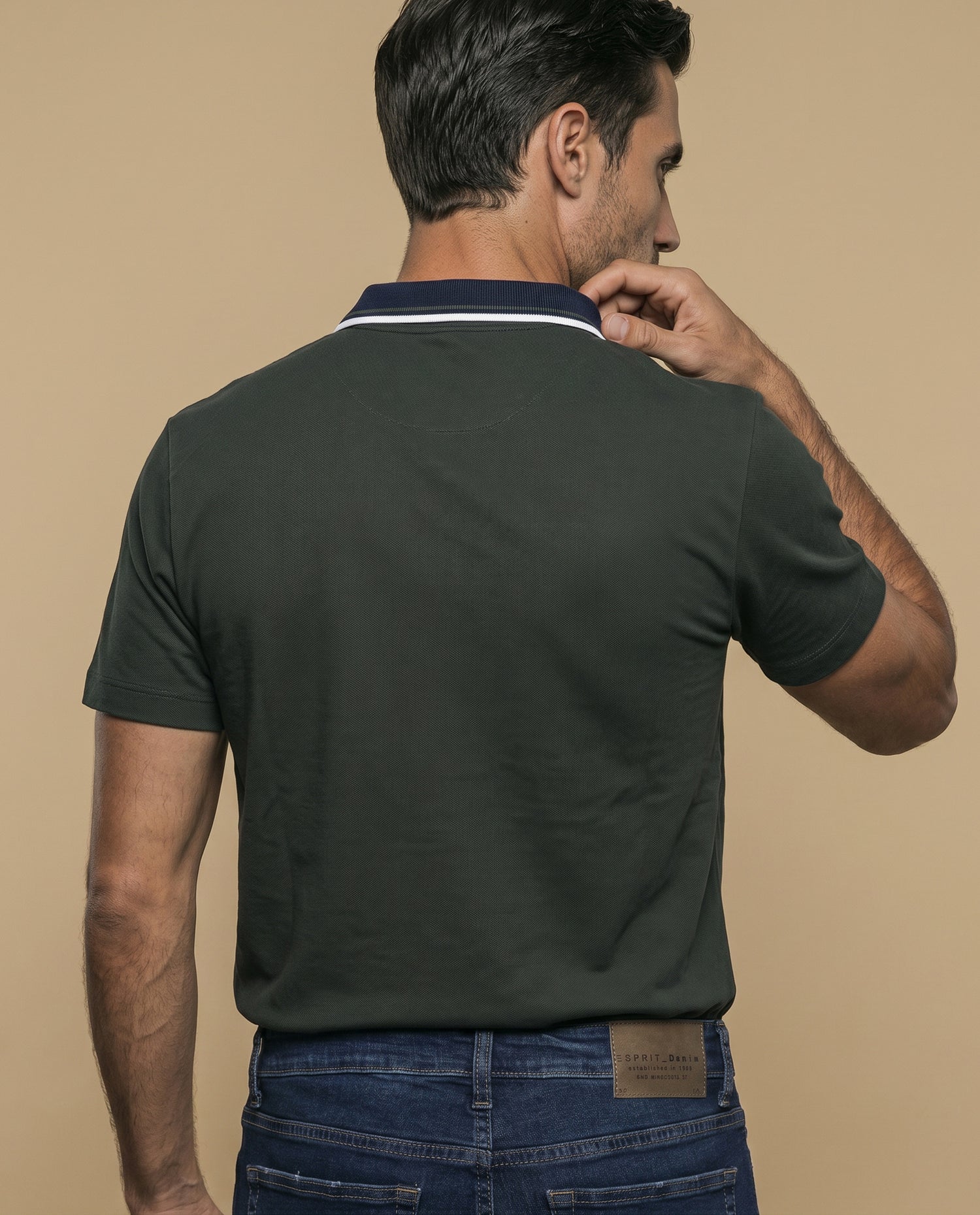 Polo manga corta con franja horizontal y cuello contrastado para hombre - Verde