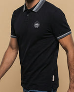 Polo manga corta con ribetes contrastantes para hombre - Negro