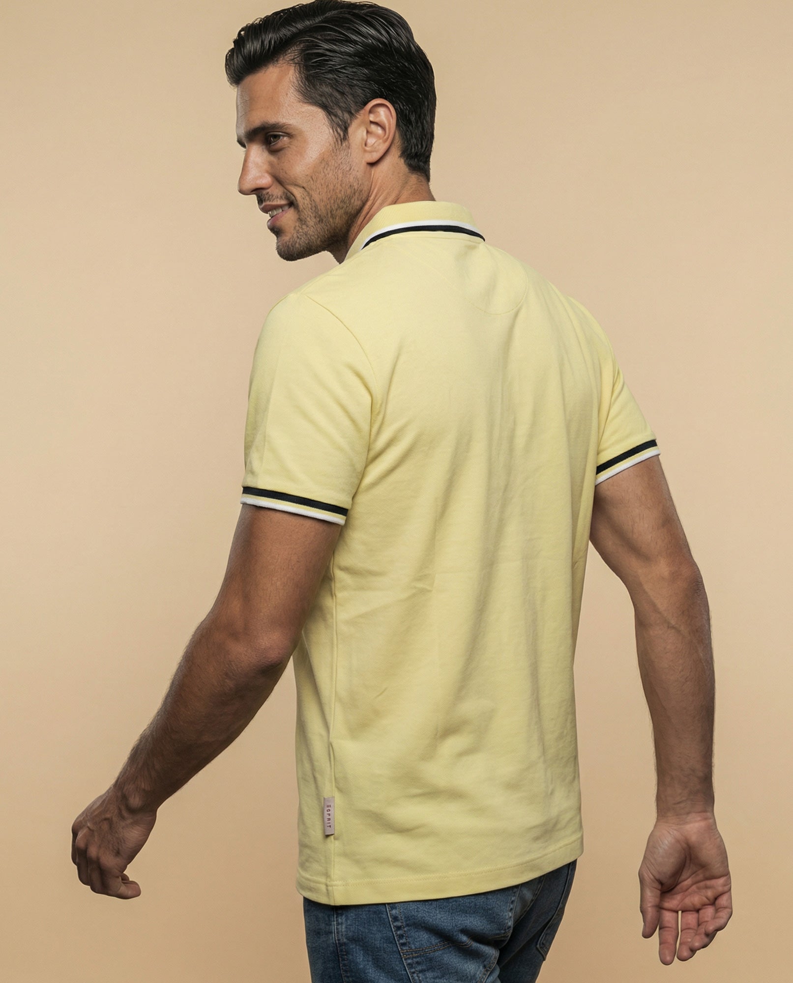 Polo manga corta con ribetes contrastantes para hombre - Amarillo 34_305E372_AMA130859_4