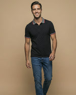 Polo slim fit manga corta con estampado de micromotivos geométricos para hombre - Negro