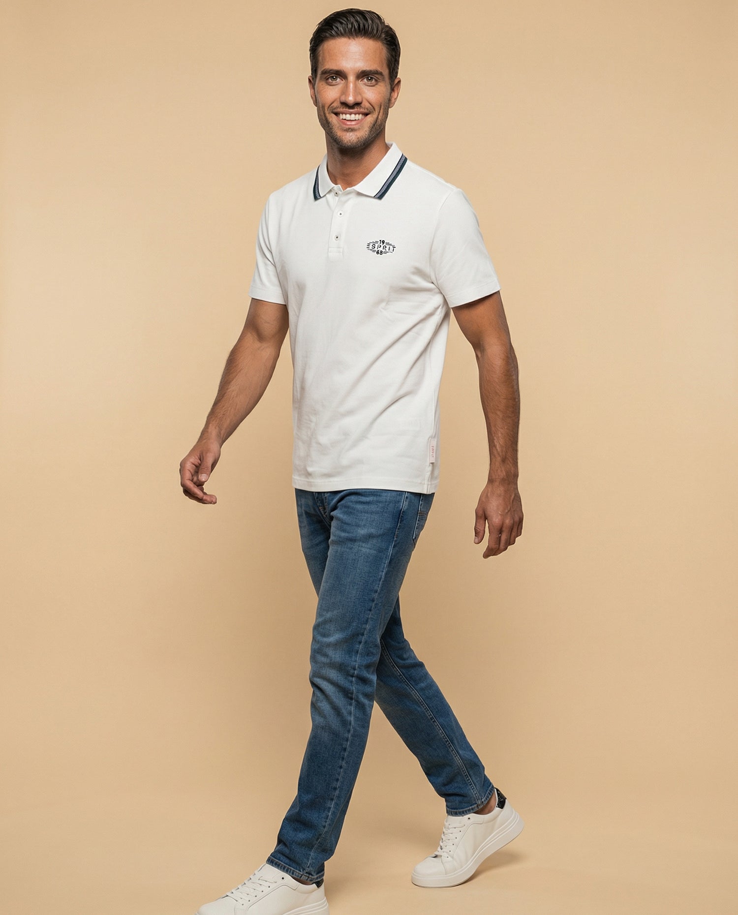 Polo manga corta con ribetes contrastantes para hombre - Crudo
