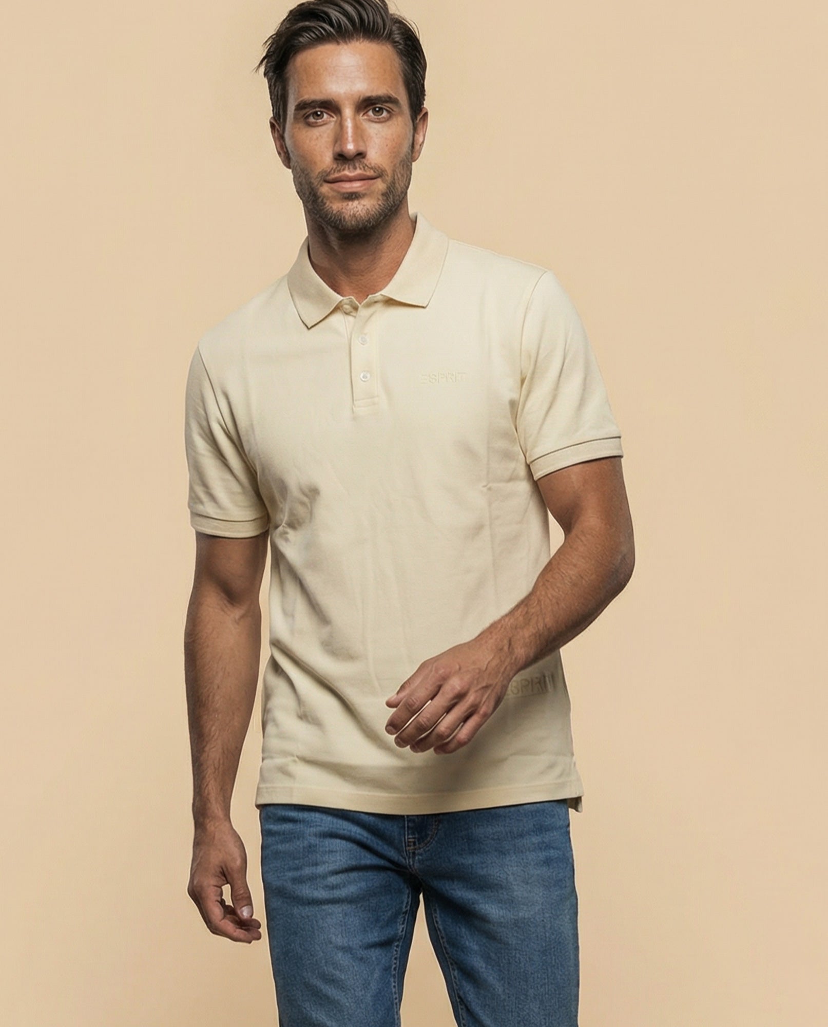 Polo manga corta con cuello camisero y ribete contrastante para hombre - Amarillo 34_305F317_AMA150643_0