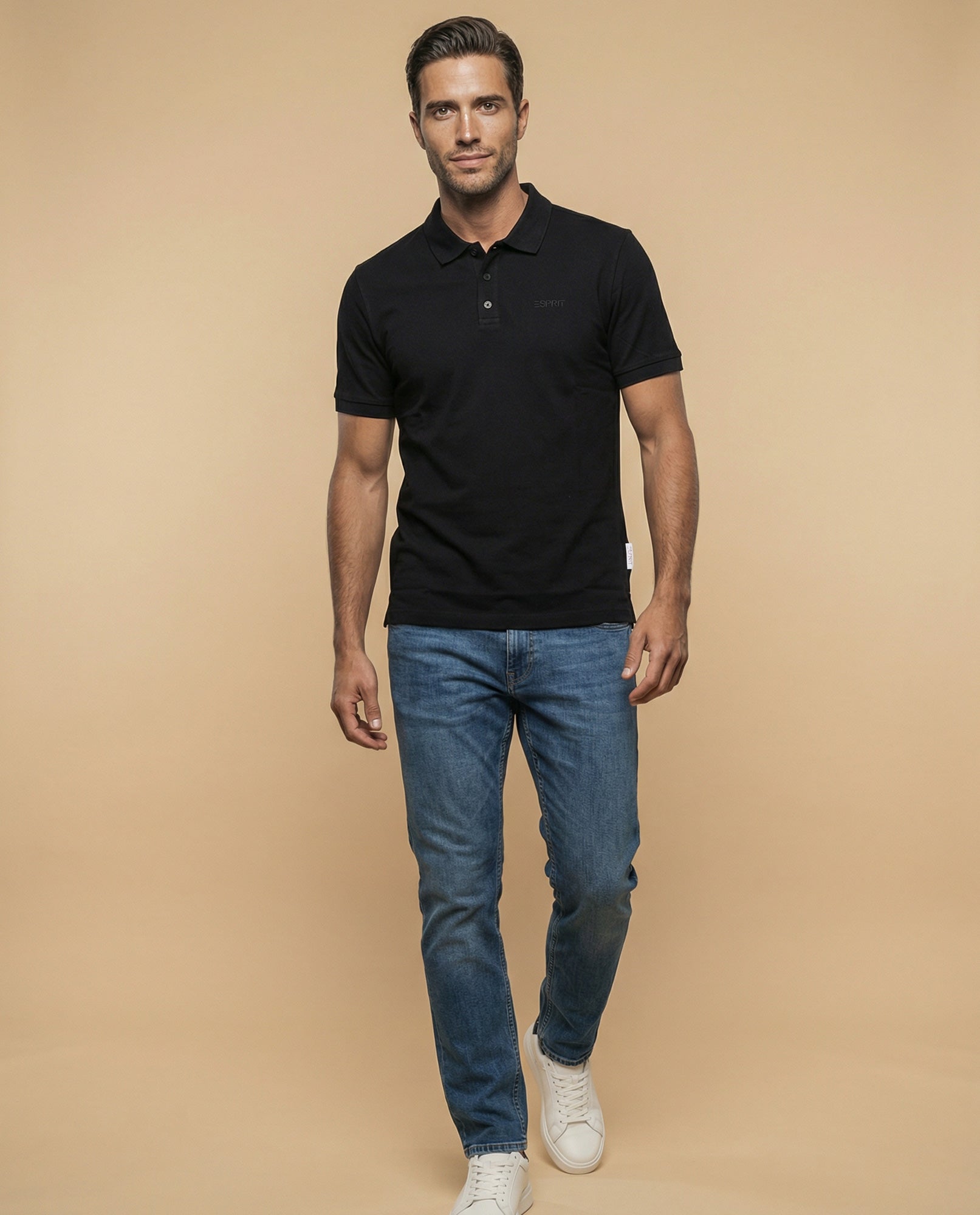 Polo manga corta con cuello camisero y ribete contrastante para hombre - Negro 34_305F317_NEG190303_5