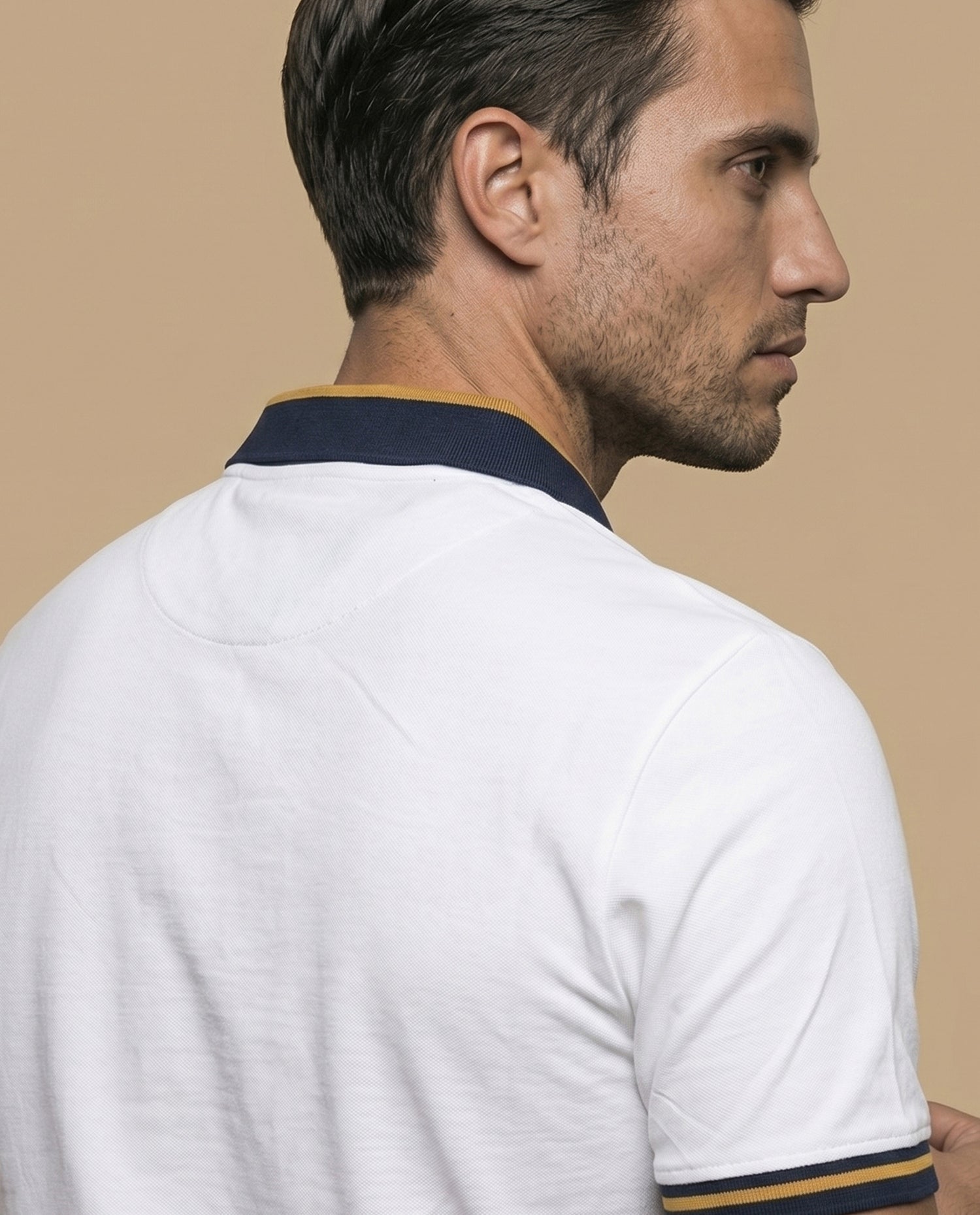Polo manga corta con cuello y puños contrastados para hombre - Blanco