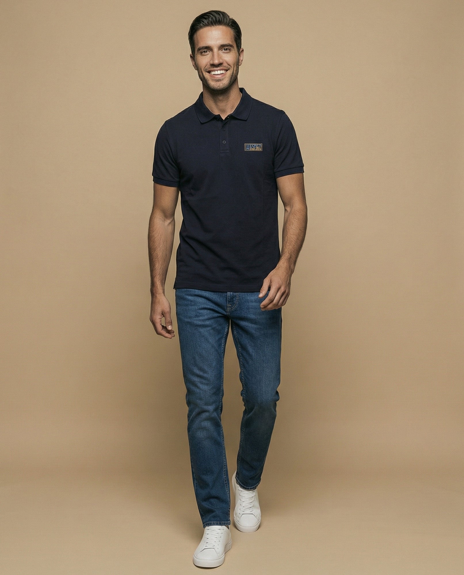 Polo manga corta con cuello camisero y parche bordado para hombre - Azul 34_305F356_AZU174429_5