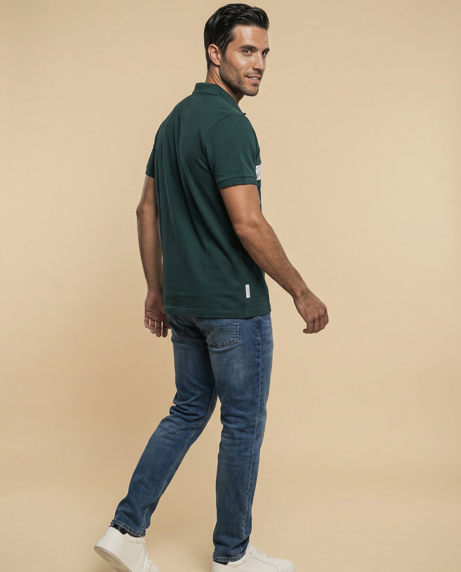 Polo de manga corta con franjas horizontales para hombre - Verde 34_305F381_VER144908_5