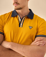 Polo con Detalles Deportivos - Amarillo